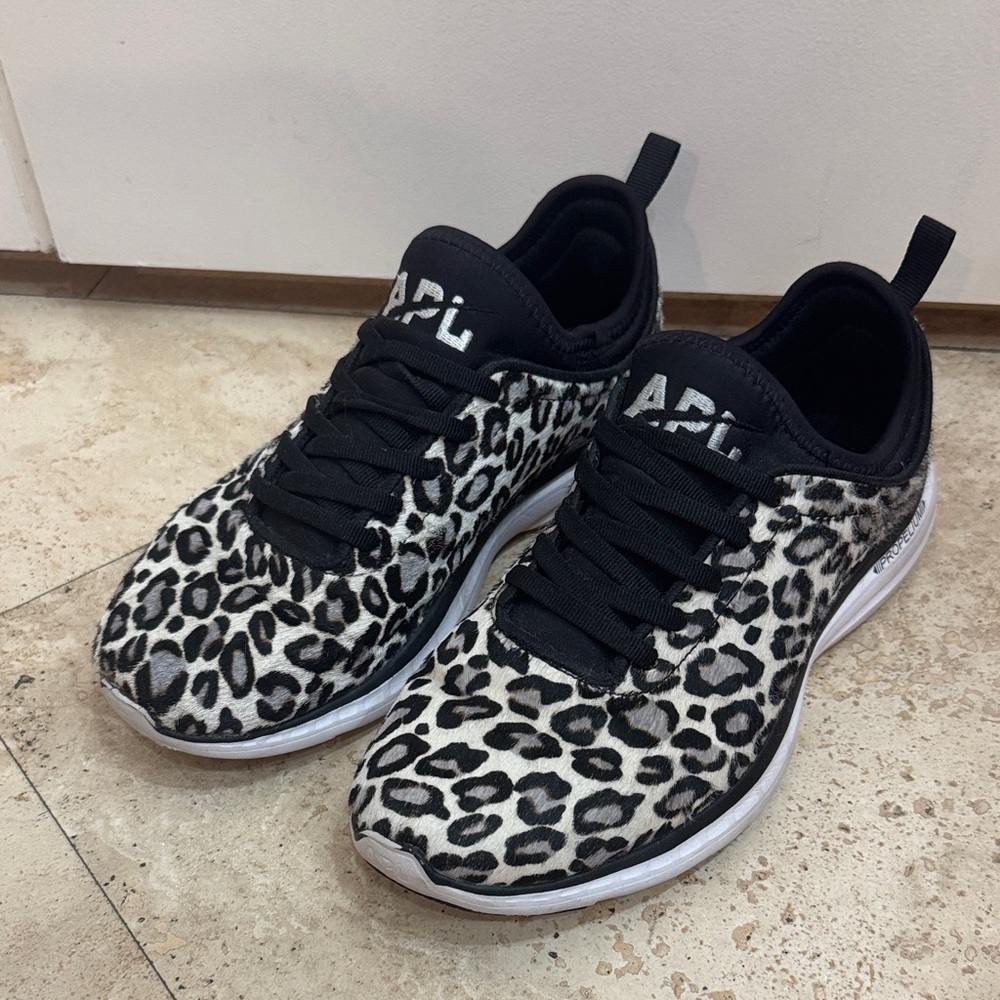 APL Athletic Propulsion Labs Black White Grey Leopard Sneakers sz 7
